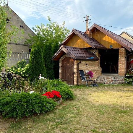 U Agi Apartamento Nowogród Exterior foto